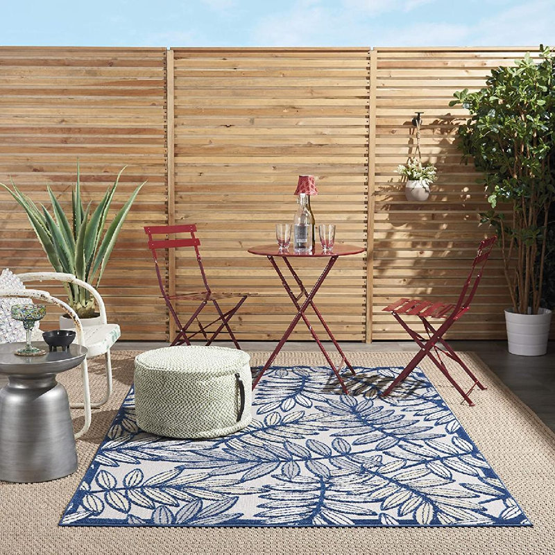 Adames Floral Indoor / Outdoor Rug, Rectangle 5'3" x 7'5"