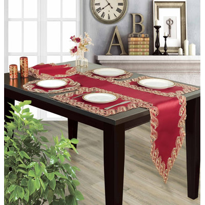Chemin de table Obera 
