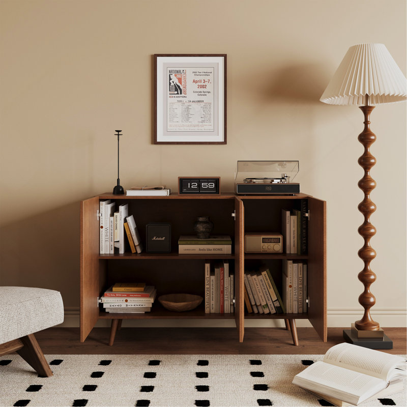 Buffet décoratif avec portes et tablettes