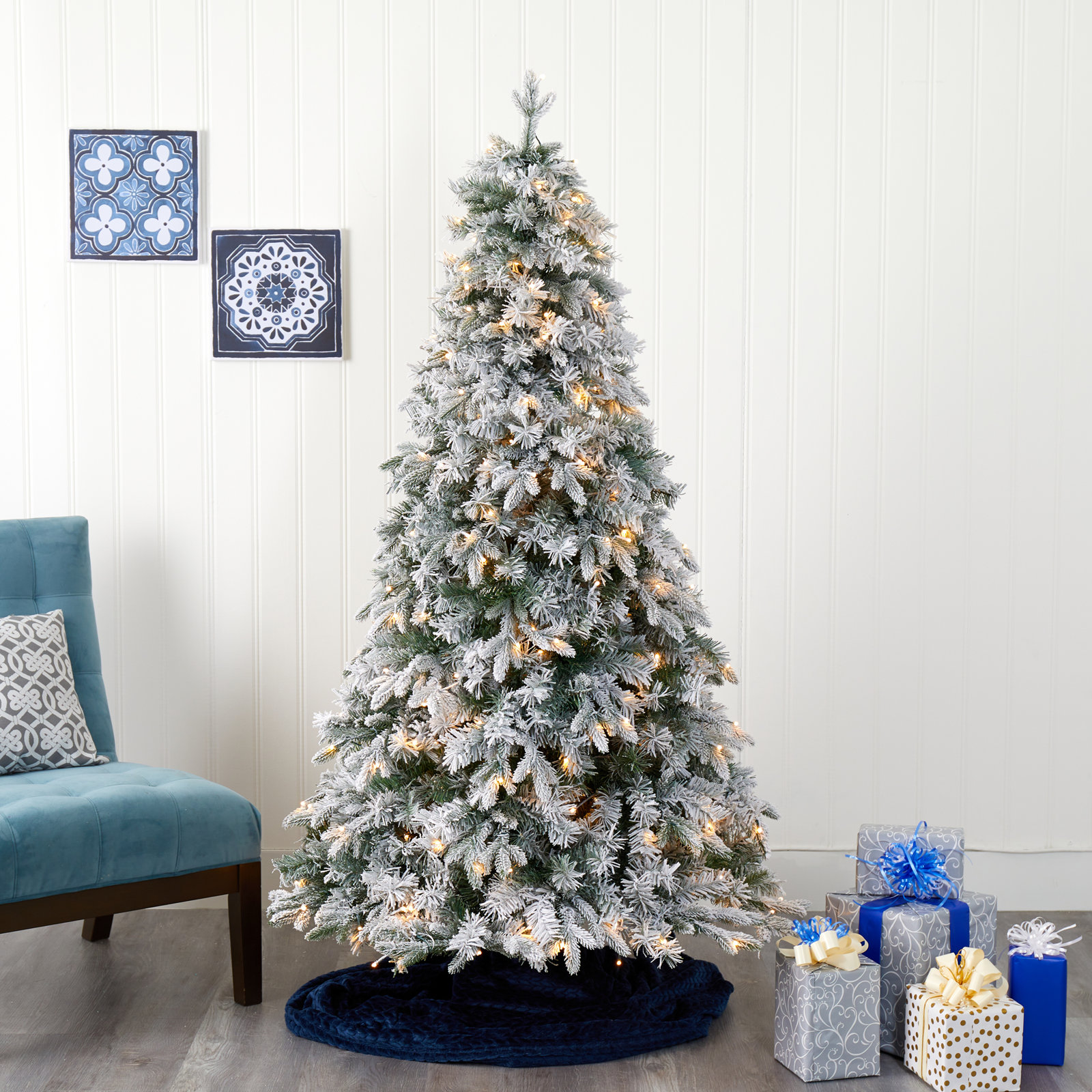 Lighted Artificial Christmas Tree, 5' H