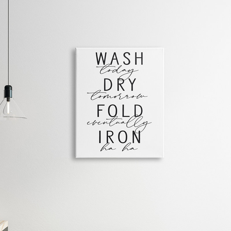 «Wash Dry Fold Iron», Giclée encadrée blanc bord de mer, H 30 po x l 24 po