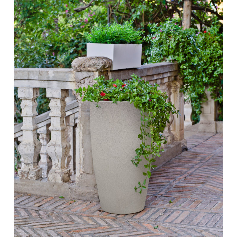 ECOBO Eco-Friendly Round Pot Planter, VicenzaIndoor/Outdoor use,Four Season Use, 28" H x 15.5" W x 15.5" D, Sand