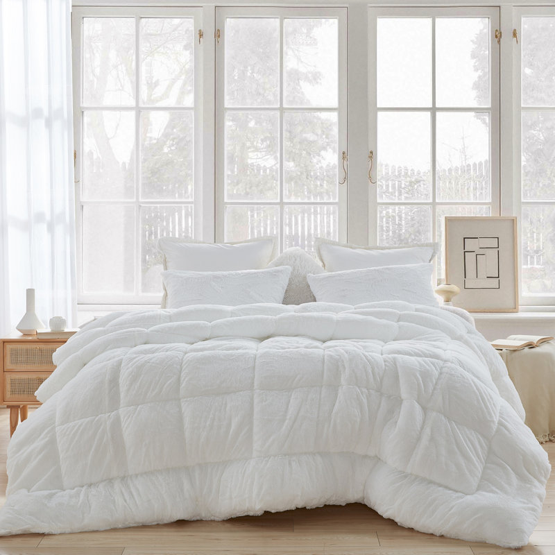 King Farmhouse White Down Alternative Microfiber Comforter Set