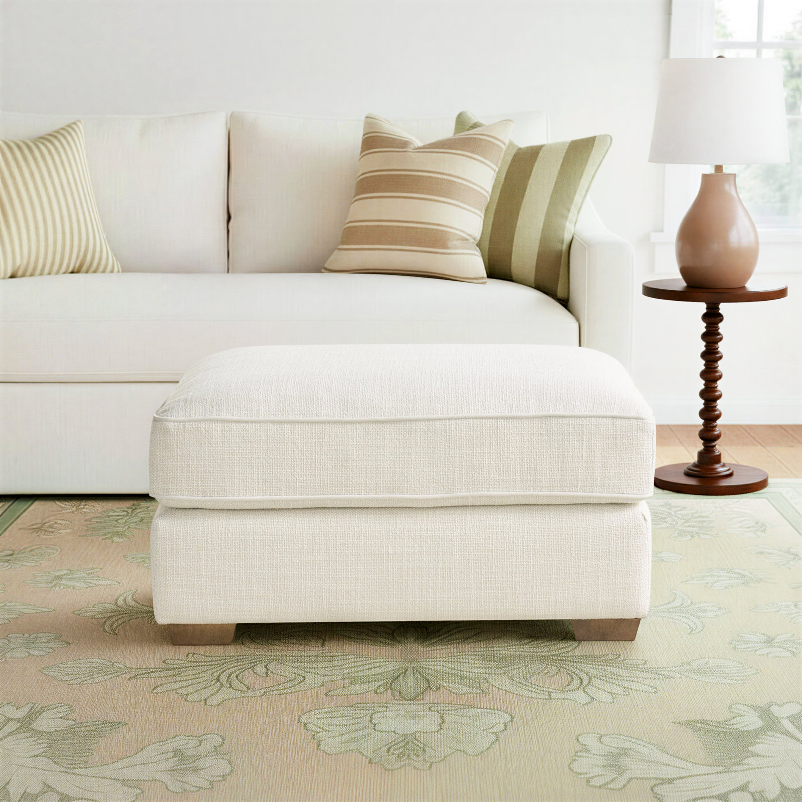 Vanora 34" Ottoman