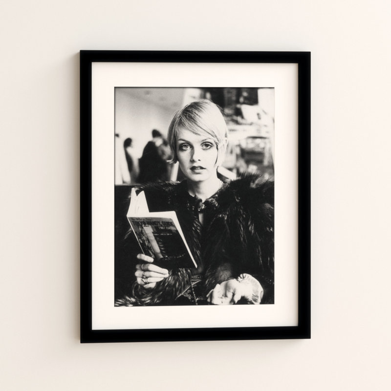 Twiggy - Single Picture Frame Print