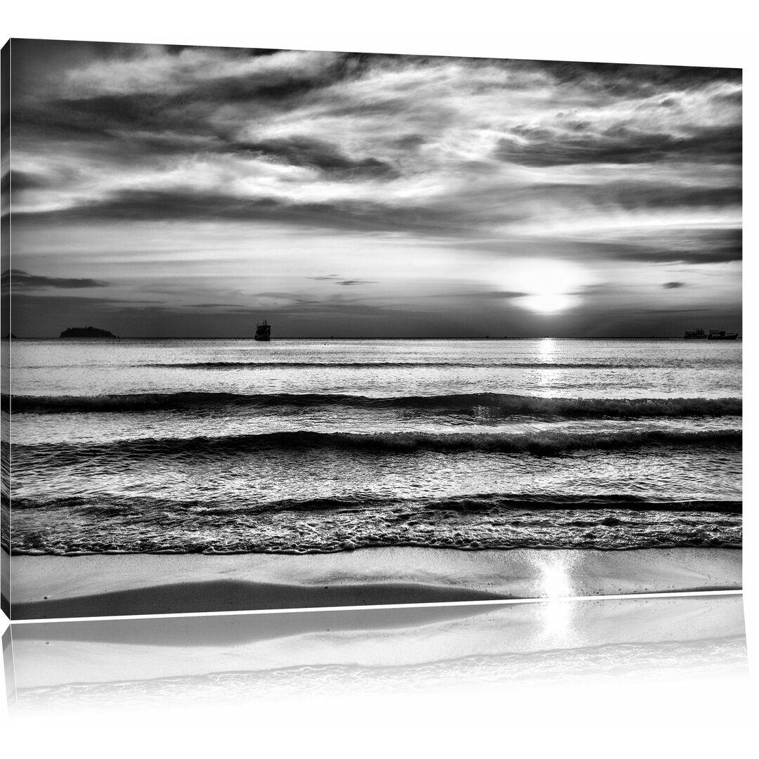 Leinwandbild Malibu Beach Sunrise Water Sand in Monochrom