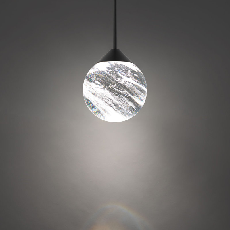Quest 1 - Light LED Pendant, Black