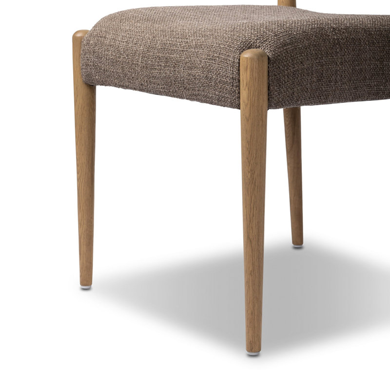 Chaise sans accoudoirs Tara Yokum, Vison saxon, Chêne naturel