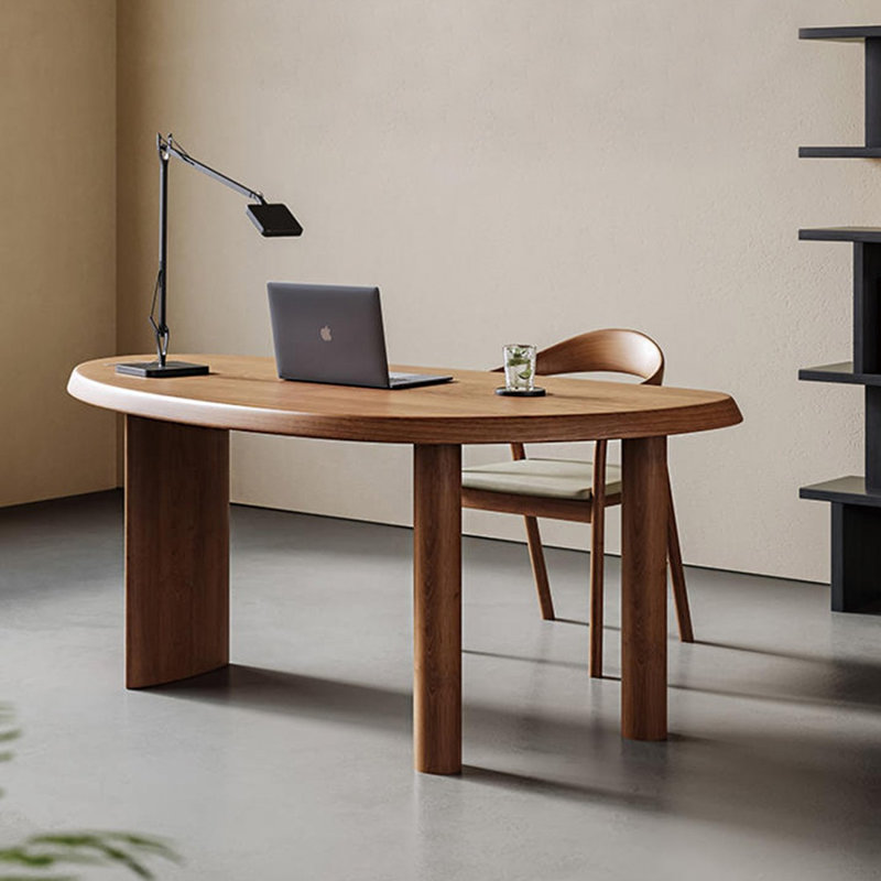 Bureau en bois massif brun clair à forme libre, H 29,53 po x l 70,87 po x P 31,5 po