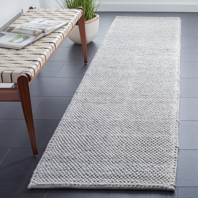 Almus Handmade Tufted Wool Silver Area Rug, Runner 2'3" x 9'