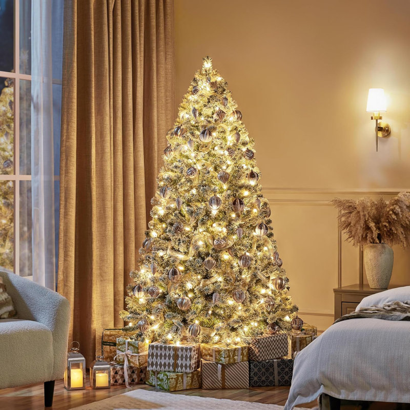 Arbre de Noël artificiel illuminé 6 pi avec lumières incandescentes blanc chaud