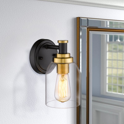 Zeveren Armed Sconce