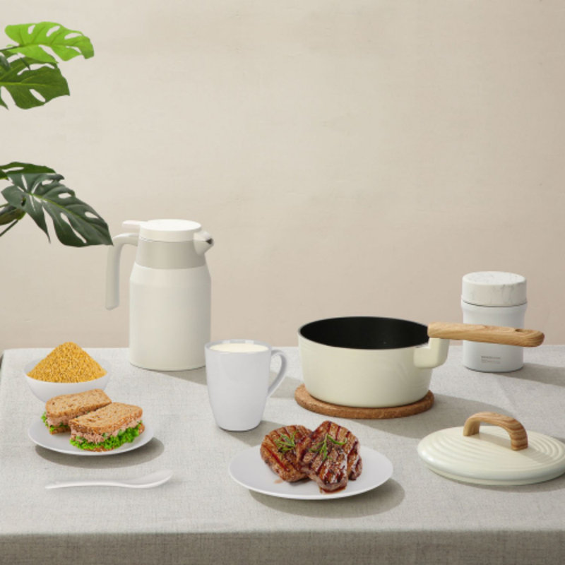 Service de vaisselle blanc, service de 20 pièces pour 4 personnes, avec assiettes à dîner, assiettes à salade, bols, tasses et cuillères à café, porcelaine durable pour Noël, Halloween, mariage, banquet