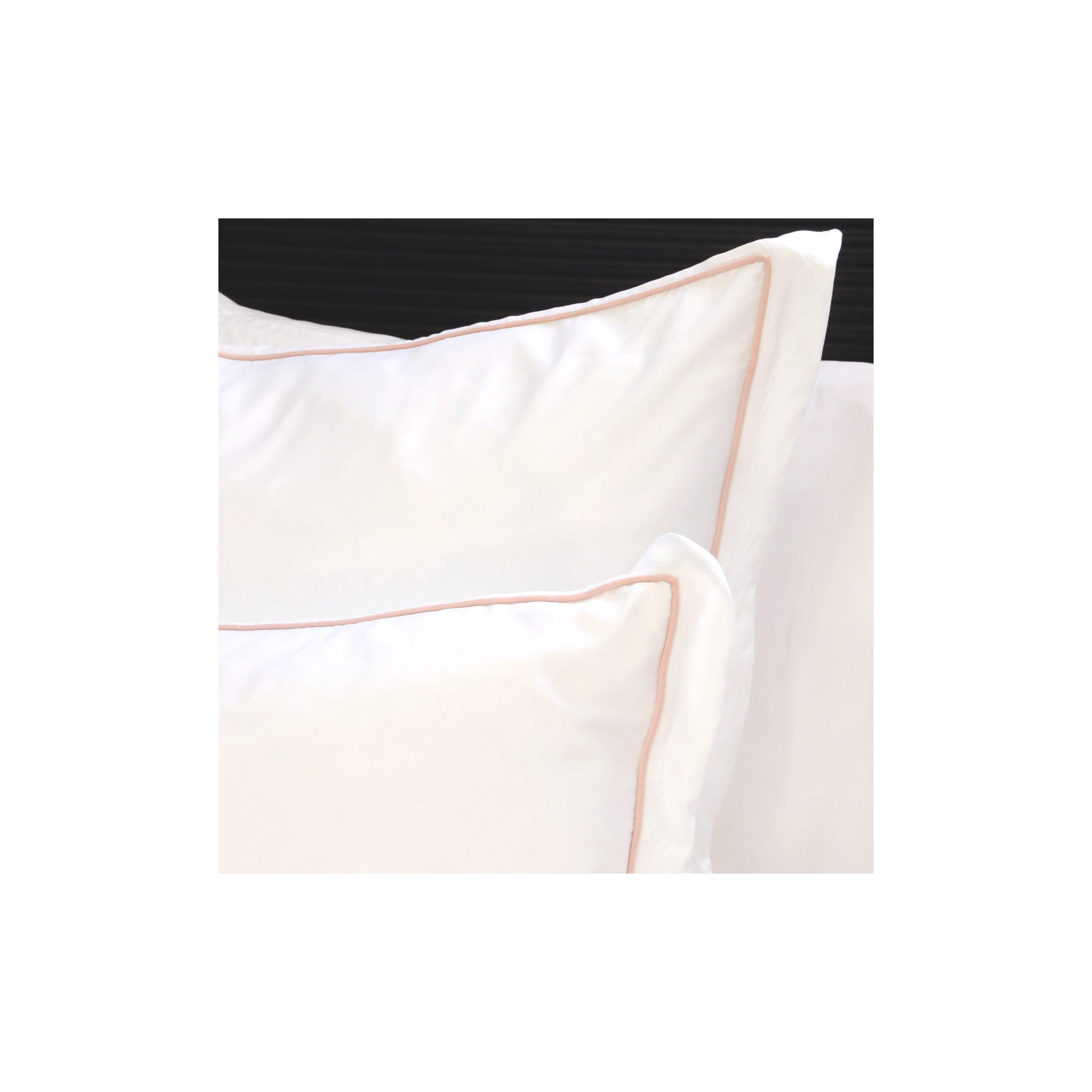 Sheena Rayon From Bamboo Duvet Cover Set, White/Pink, Queen Duvet Cover + 2 Standard Shams