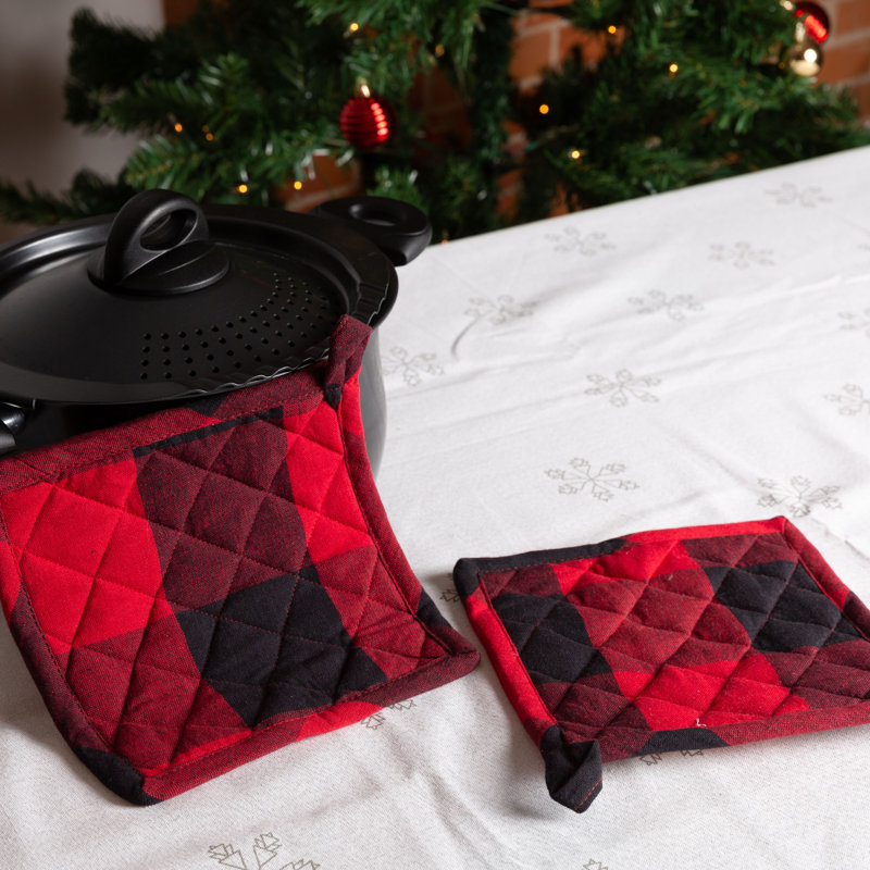 FabStyles Checkered Cotton Potholder Set