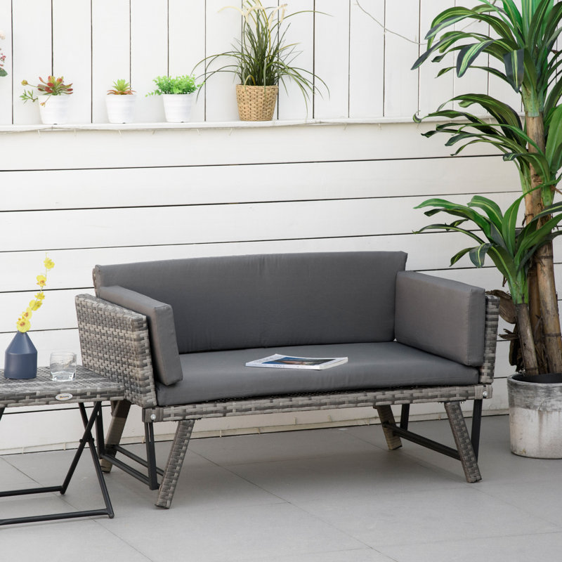 Fauteuil convertible en rotin Latitude Run®