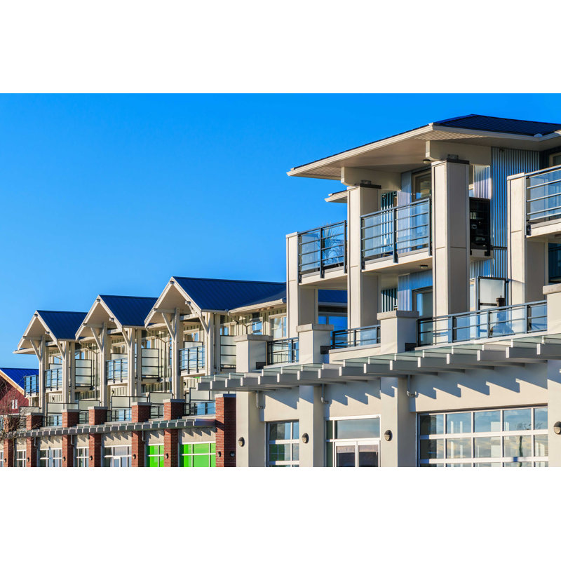 «Apartment Buildings» - Photographie sur toile tendue, L 12 po x H 8 po