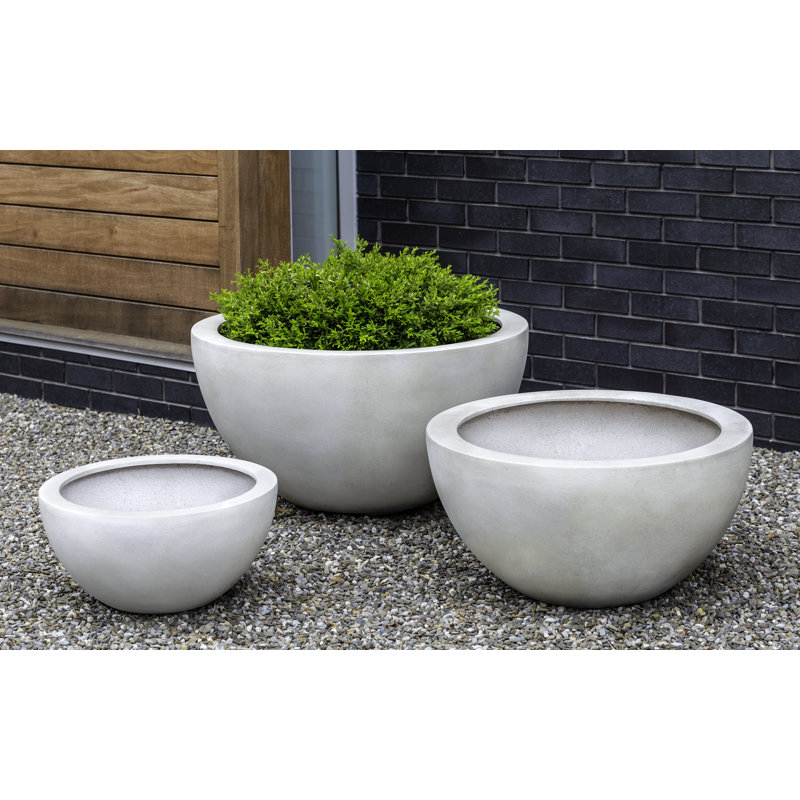 Pot à fleurs en fibre de verre Piccadilly, H 20,5 po x l 29,5 po x p 29,5 po, Gris anthracite clair