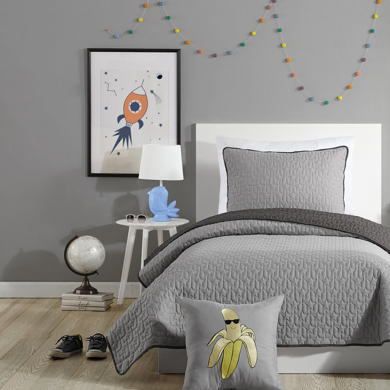 Coty Star Stitched Reversible Microfiber Quilt Set, Full, Gray