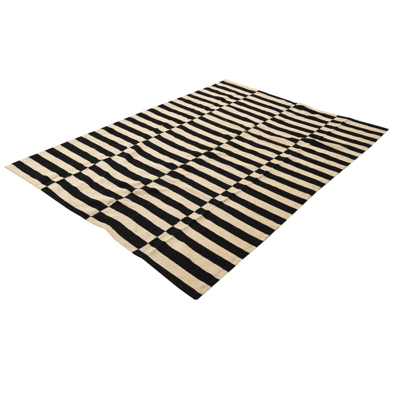 Tapis noir et blanc Ohlson