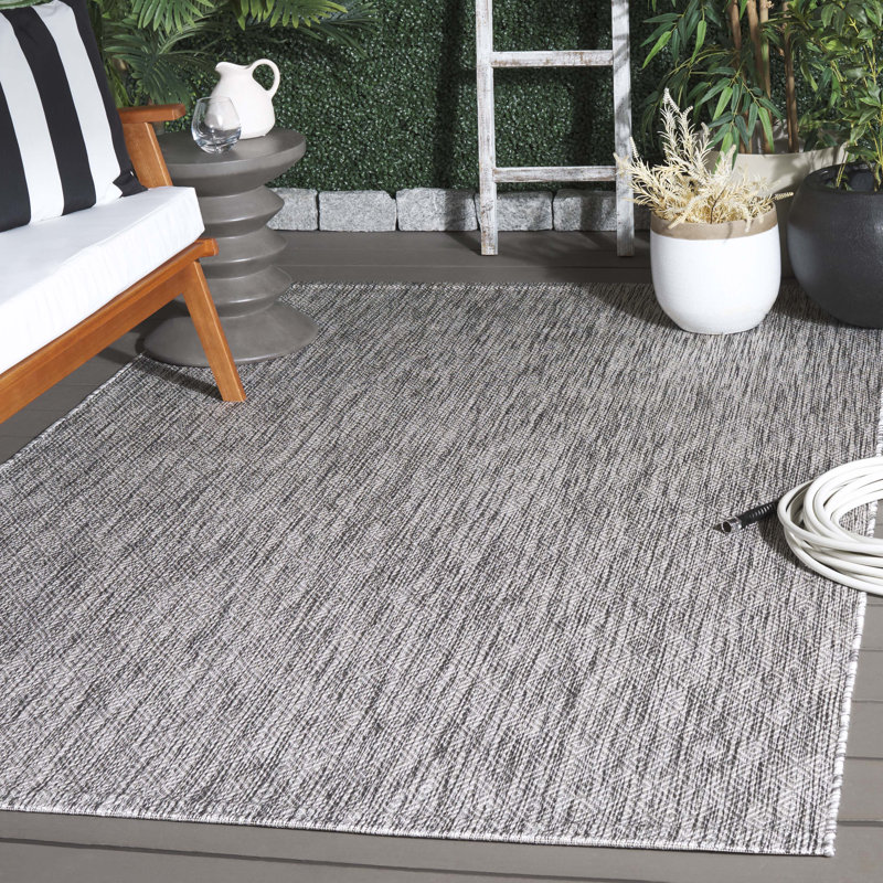 Tapis d'intérieur / extérieur Courtyard Performance, Rectangle 4 pi x 5 pi 7 po