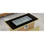 Foyer de table rectangulaire 43 po avec pare-vent en verre, gaz propane 60000, tissage ouvert pour le patio extérieur - table orange et jaune moutarde, cour arrière