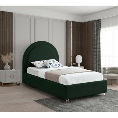 Harley-Jay Upholstered Boucle Platform Bed