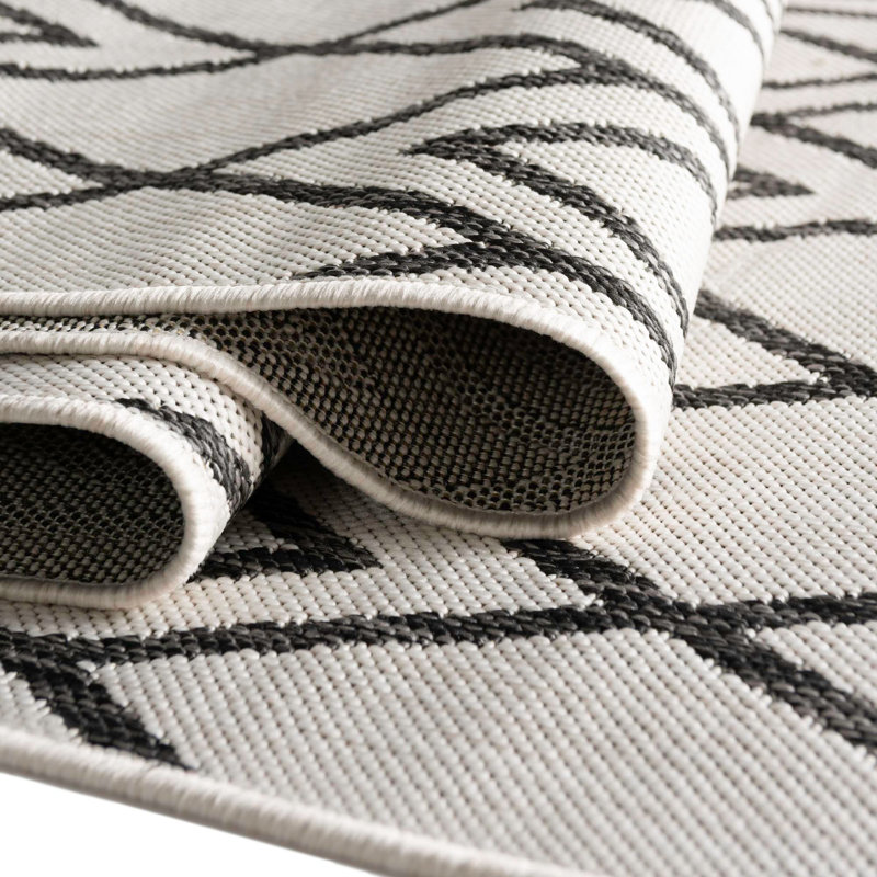Geometric Indoor / Outdoor Area Rug, Rectangle 91 x 152cm