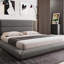 Lit plateforme tapissier de plancher avec tête de lit en bois allongée et tablette de chevet, aucun sommier nécessaire, grand, gris-124438667