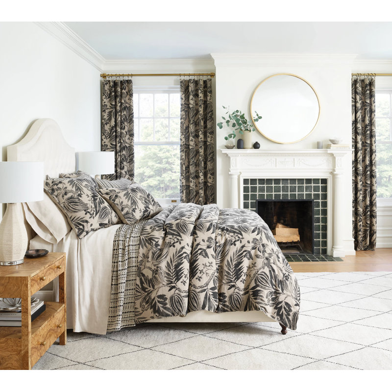 Fira Jacquard Black Coverlet Sham, Euro