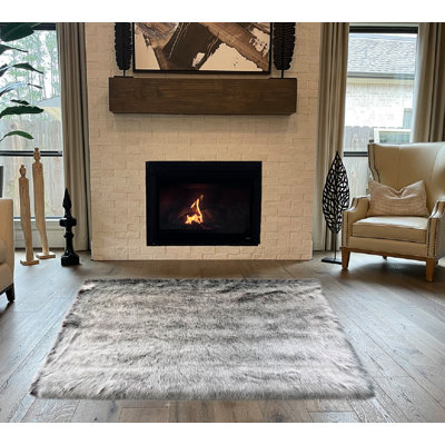 Mar Vista Faux Sheepskin Indoor Rug