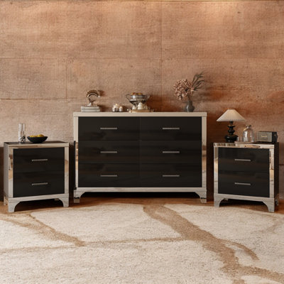 Ensemble 3 pièces, commode et deux tables de chevet avec poignées en métal et décoration de miroir, élégante et subtile