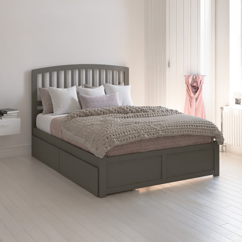 Lit plateforme en bois massif avec pied de lit et tiroirs de rangement Bharmal, Gris