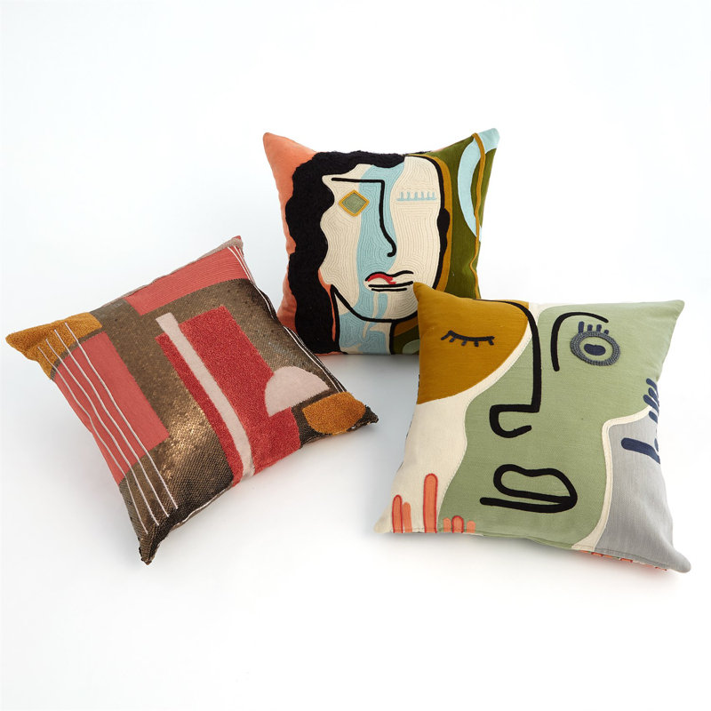 Veronica Pillow