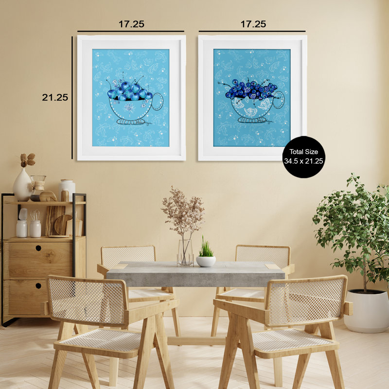 Ensemble de 2 tasses à thé Blue Fruit Teacups, par Susan Lugar, H 21 po x l 17 po, Cadre blanc côtier