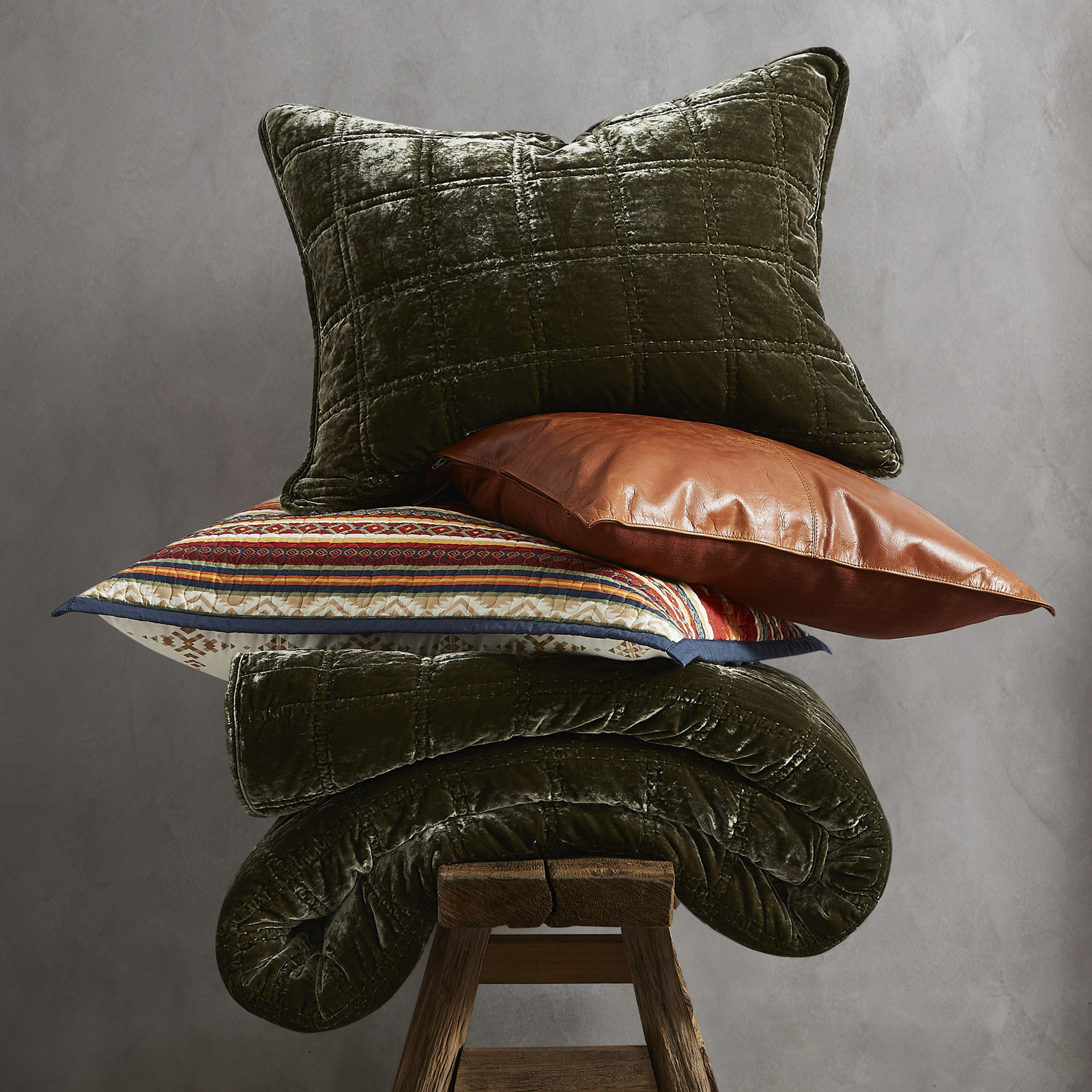 Stella Velvet Throw Blanket, Fern Green
