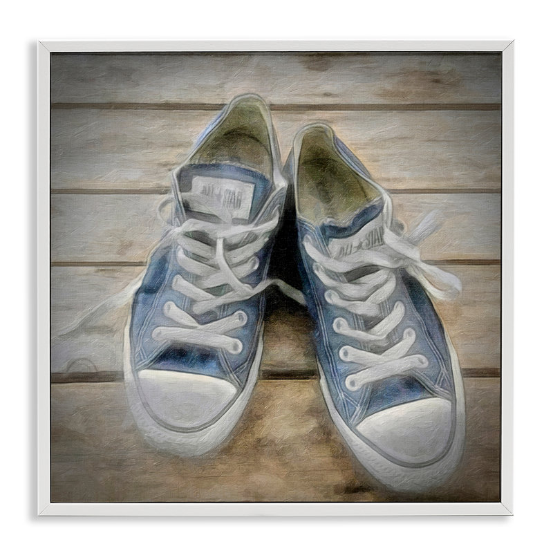 Denim bleu classique espadrilles encadrées par estampe numérique par Graffi * Tee Studios, H 24 po x l 24 po