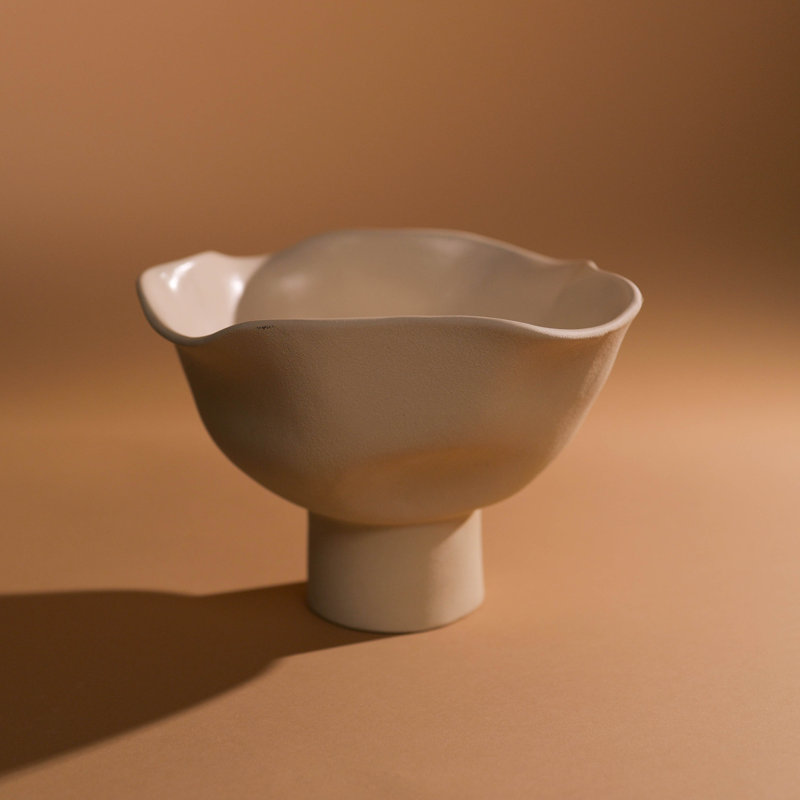 Lizzy Wavy Footed Bowl