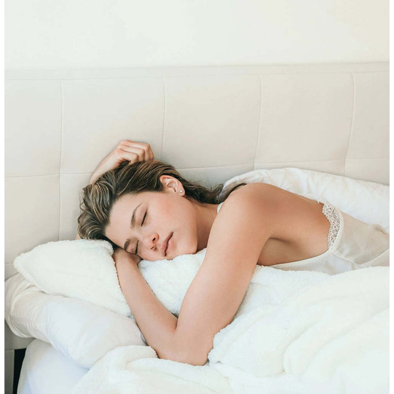 Snug Weighted Throw Blanket, Off White