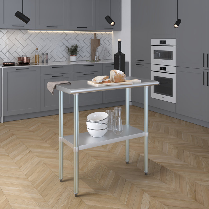 Table en acier inoxydable 18 po x 36 po