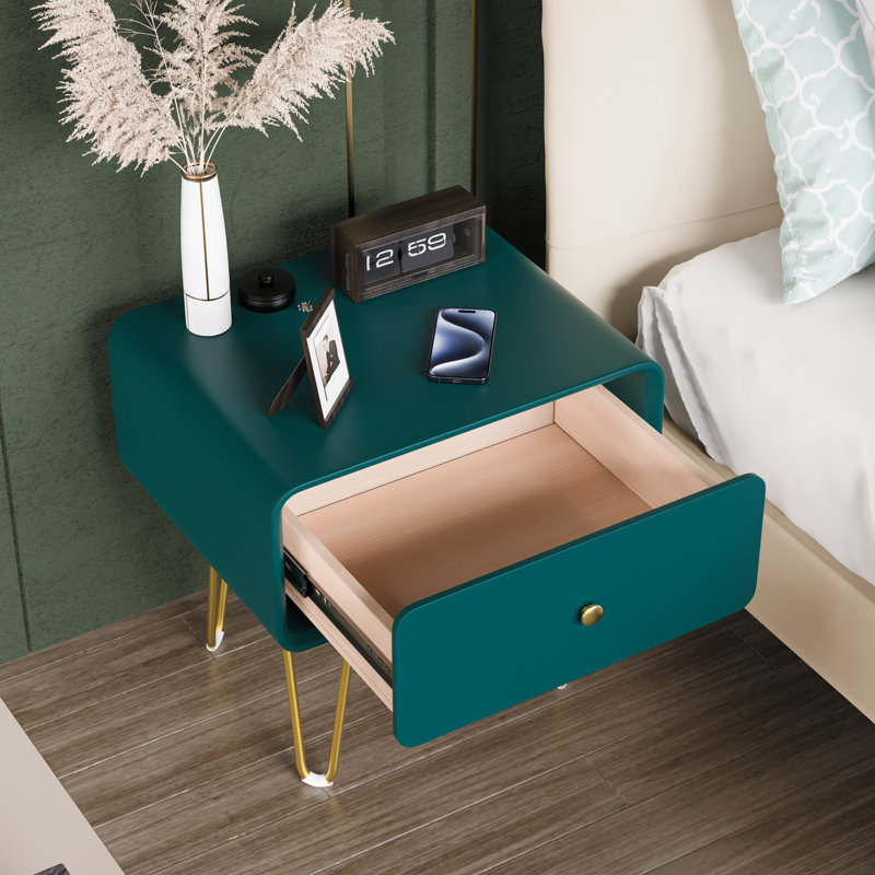 Aundreah 19'' W Nightstand, Green