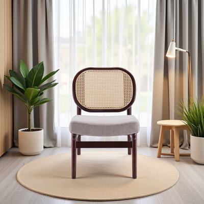 Chaise d'appoint en rotin, chaise de salon rembourrée avec dossier en rotin et structure en bois, chaise de lecture moderne de style Mid-Century pour le salon, la chambre à coucher