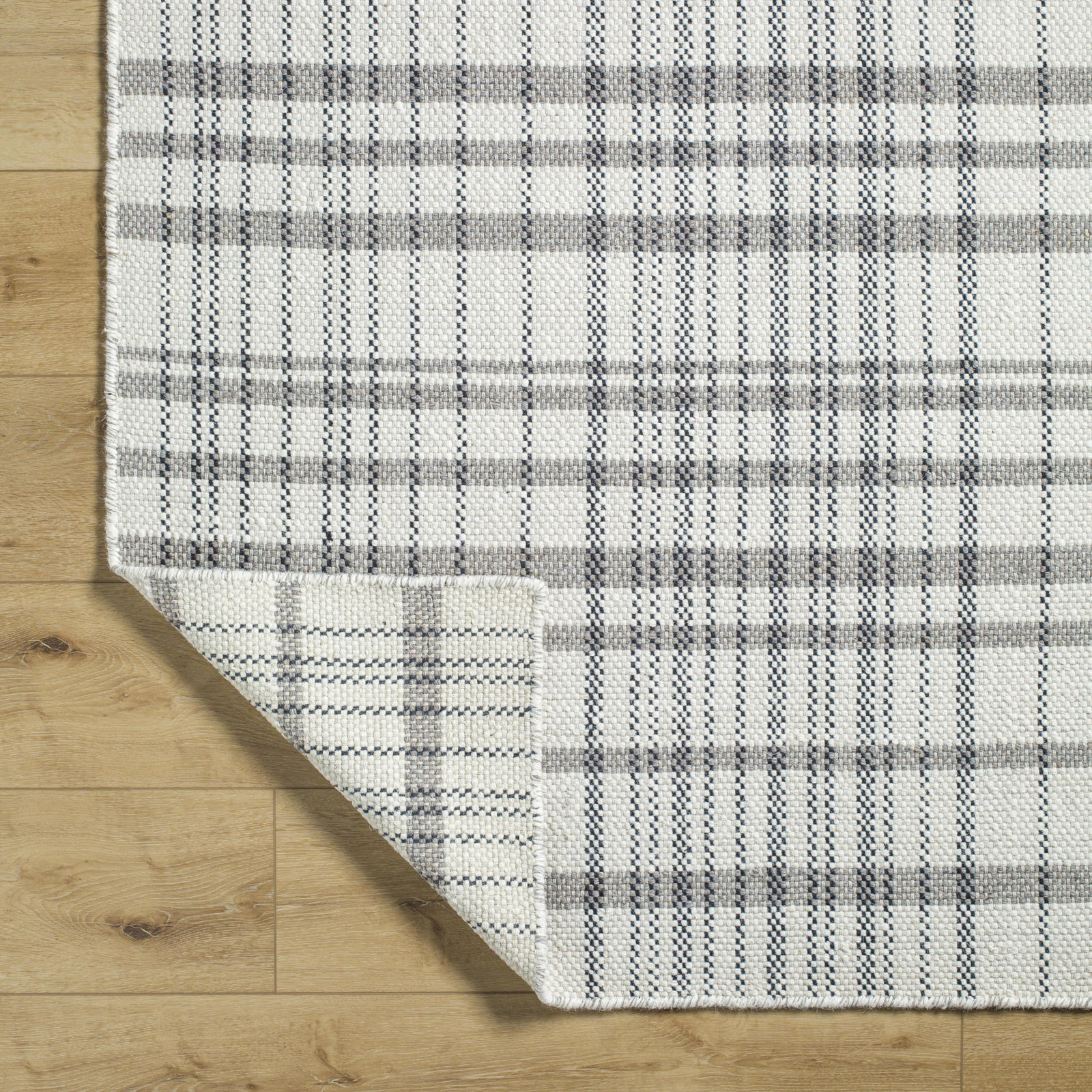 Lavande Hand-Woven Plaid Accent Rug, Rectangle 2' x 3'