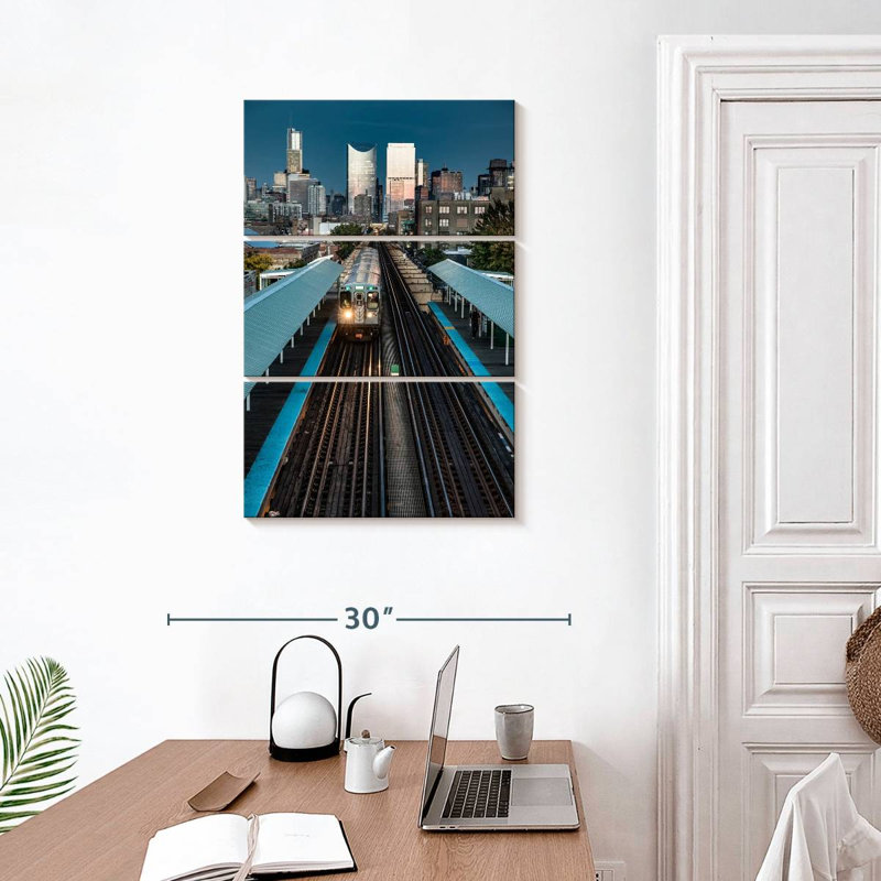 Lilie Chicago Subway Train, 32" H x 20" W