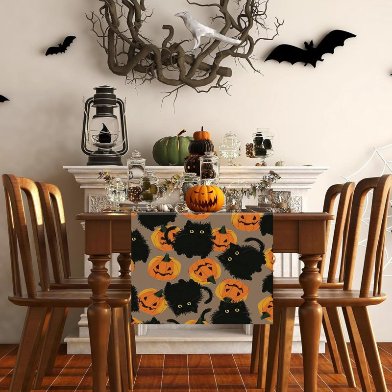 Chemin de table d'Halloween chat noir citrouilles cuisine saisonnière table de salle à manger décorations de fête en plein air 13 x 36 pouces