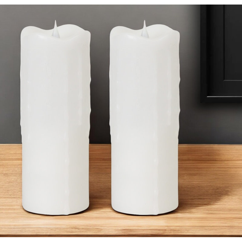 Ensemble de deux chandelles blanches sans flamme