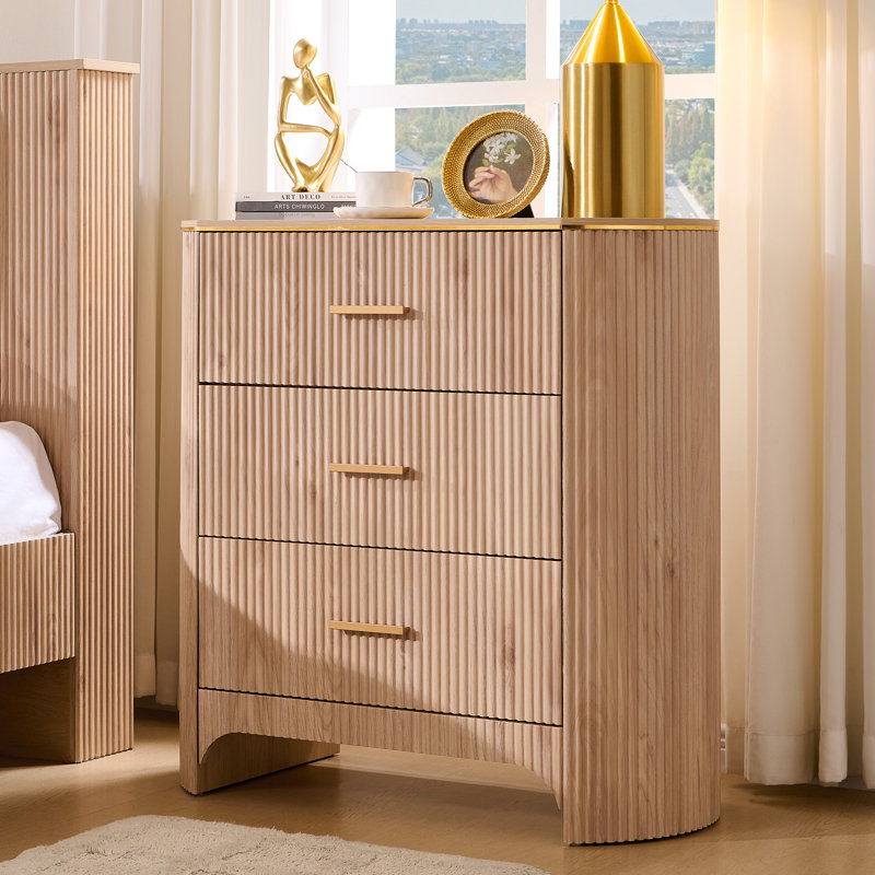 Fluted 3 Drawers Nightstand With Charging Station, 31.7"W  Bedside Table With Curved Profile Design, End Table Storage With Usb Ports For Bedroom, Living Room, Gold Metal Handle,Light Oak