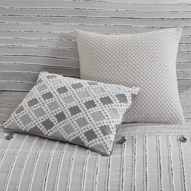 Madison Park Signature Essence Oversized Cotton Clipped Jacquard Comforter Set