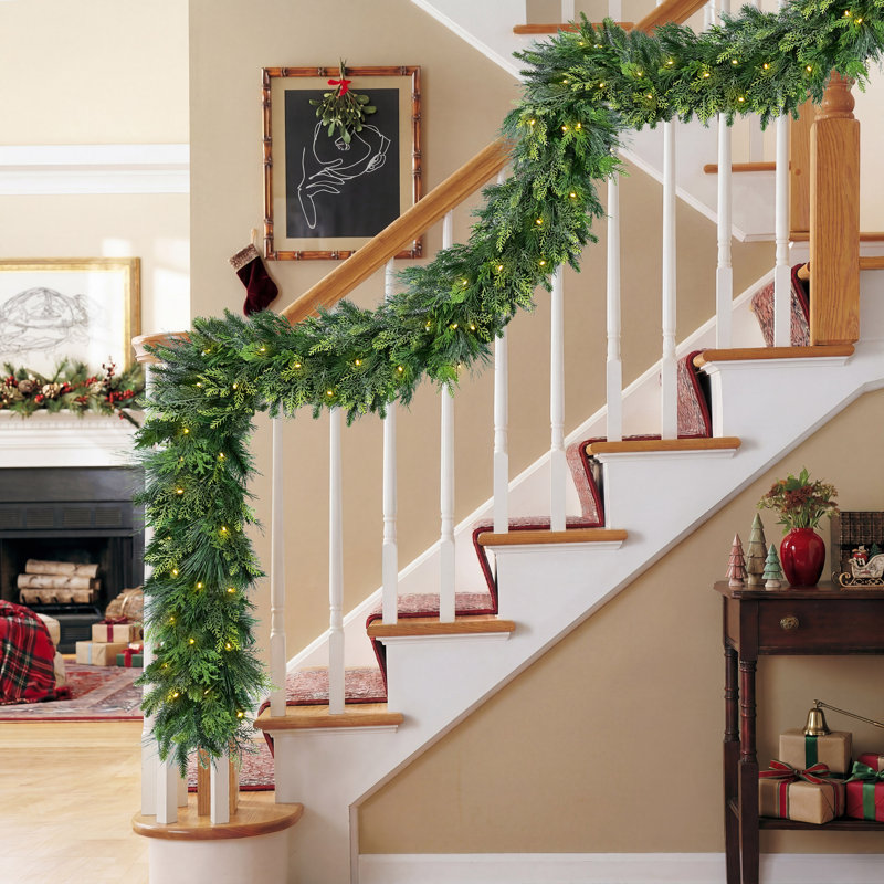 Guirlande de Noël artificielle de 2,74 m x 25,4 cm avec lumières DEL blanc chaud