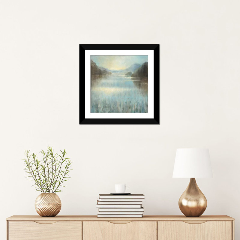 «Through the Mist II», reproduction d'art sur toile, H 24 po x l 24 po x P 1 po, Papier d'art encadré noir, Blanc